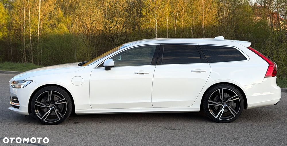 Volvo V90 T8 Twin Engine AWD Momentum - 16