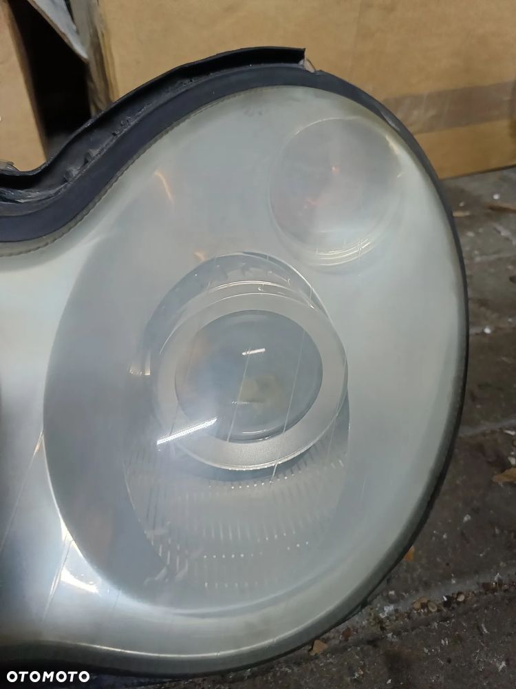 Mercedes C-Klasa W203 Xenon Lampa Prawa lewa Przód - 8
