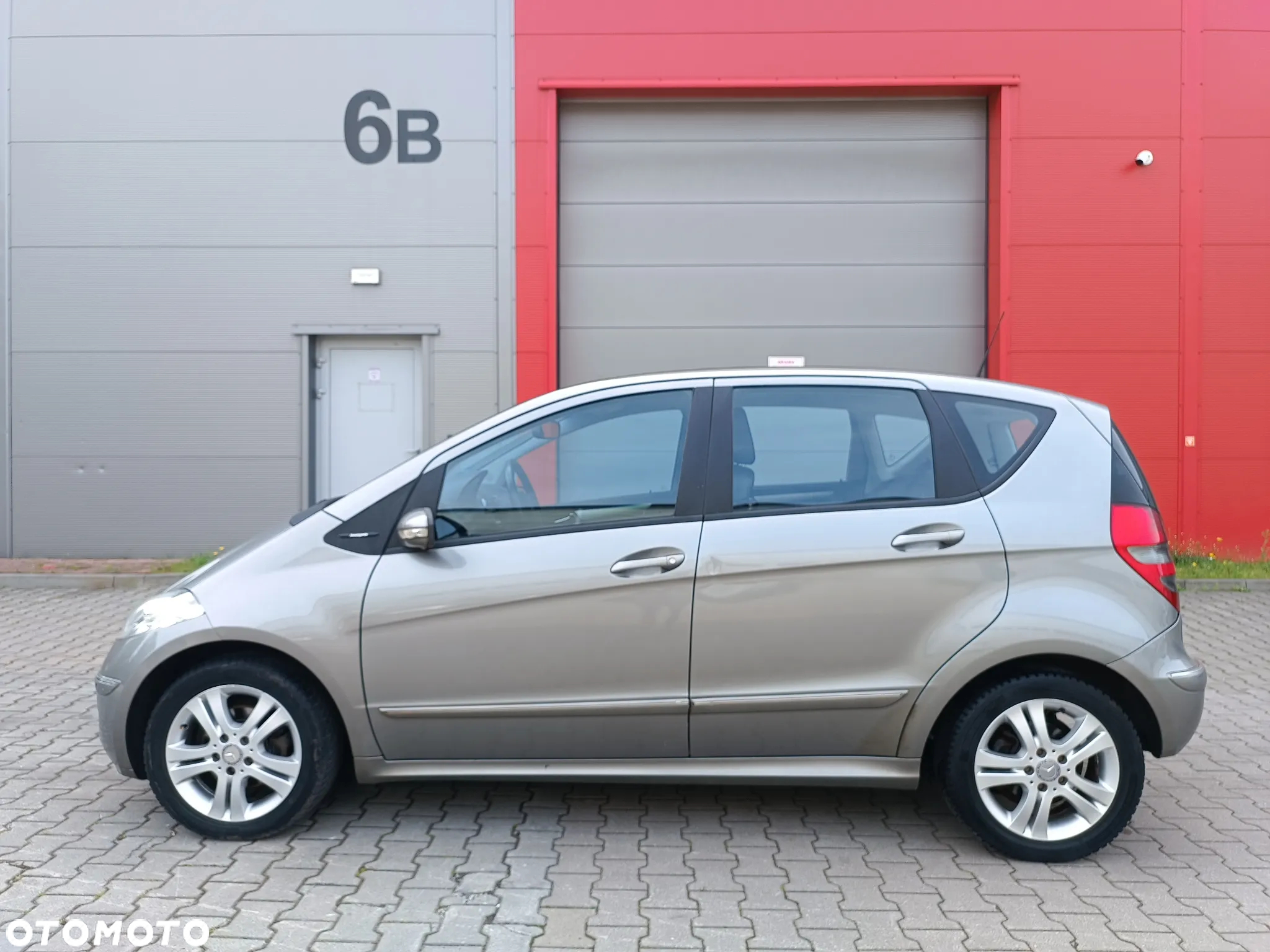 Mercedes-Benz Klasa A 180 CDI Autotronic Avantgarde - 19
