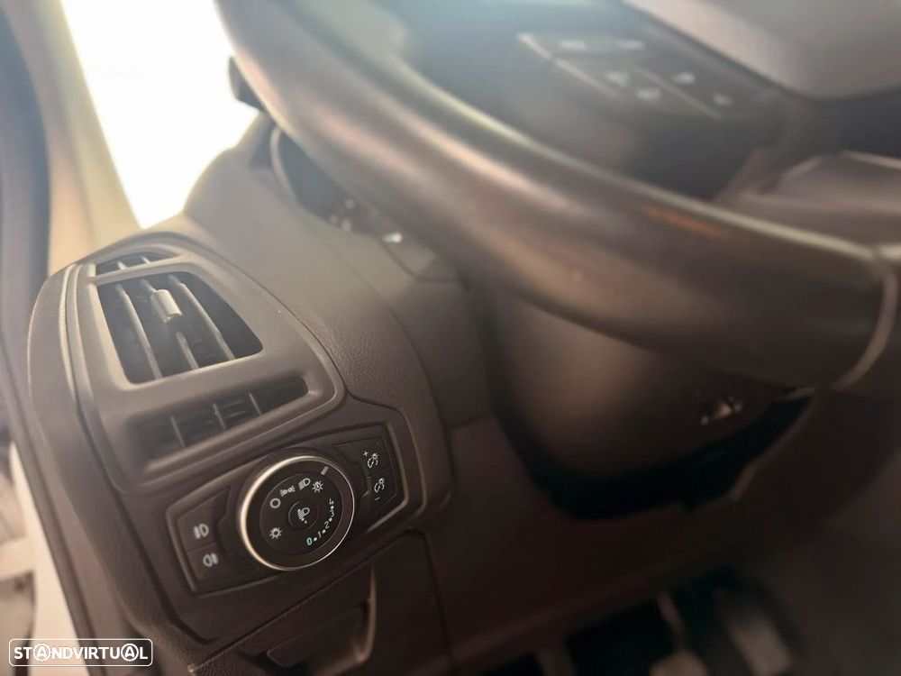 Ford Focus SW 1.5 TDCi Trend ECOnetic - 13