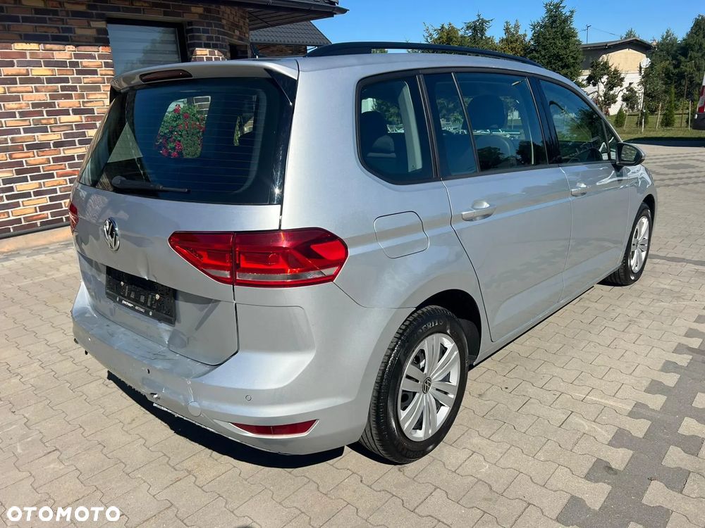 Volkswagen Touran 1.6 TDI BMT SCR Comfortline - 4