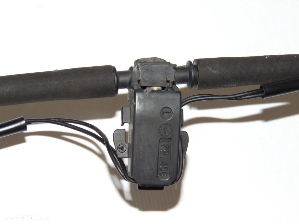 Dysze spryskiwaczy spryskiwacze przedniej szyby przód Mercedes W169 A Klasa 04-08r - 8