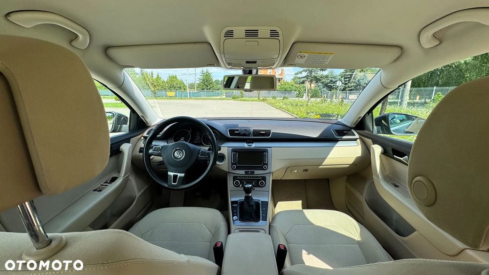 Volkswagen Passat 2.0 TDI DPF Comfortline - 6
