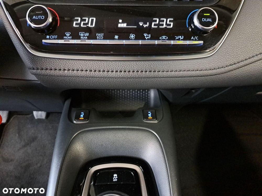 Toyota Corolla - 25