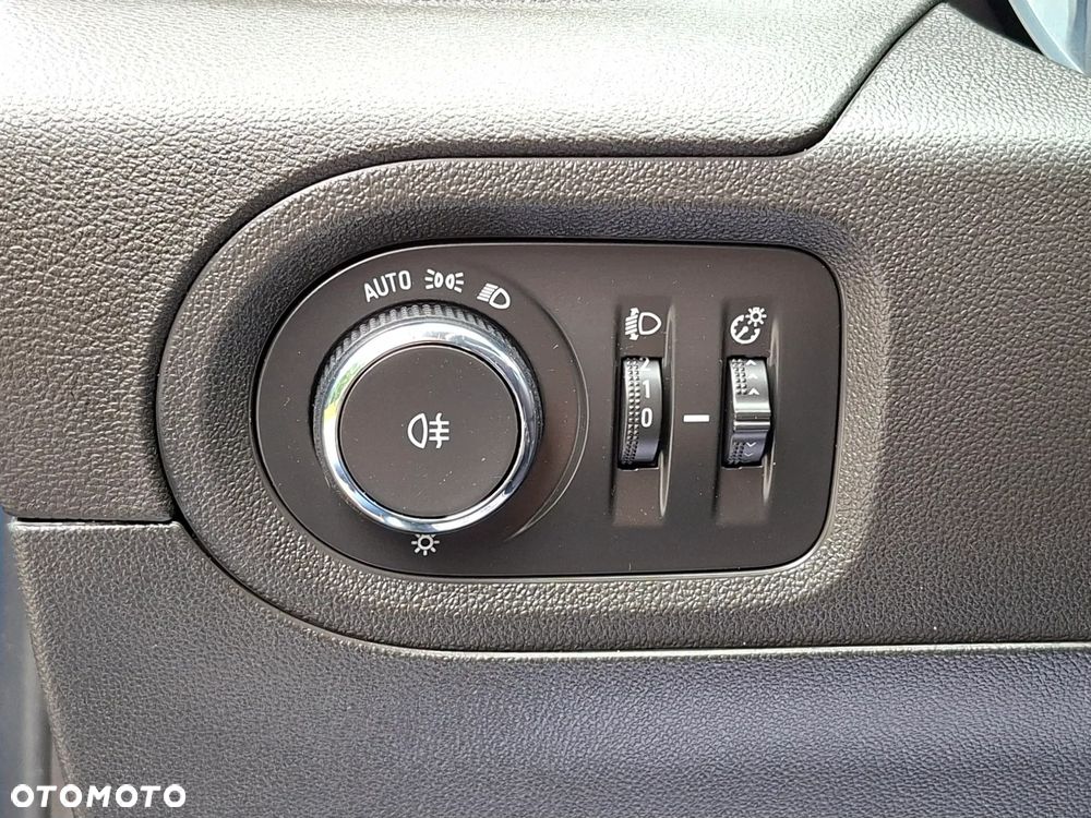 Opel Grandland X 1.5 D Start/Stop Business Edition - 29