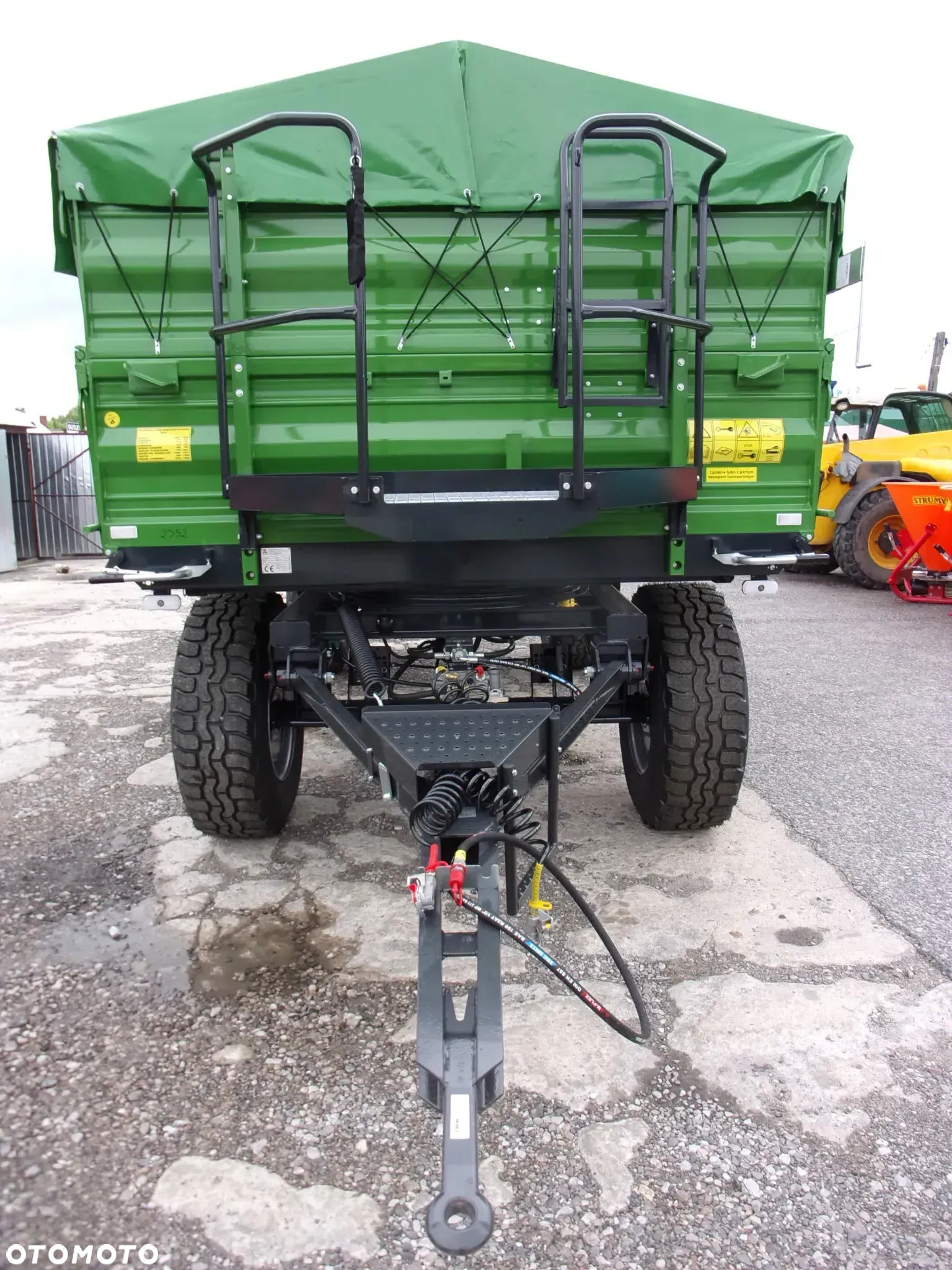 Pronar Przyczepa dwuosiowa wywrotka PT-610 z mechanizmem trójstronnego wywrotu 10-ton - 10
