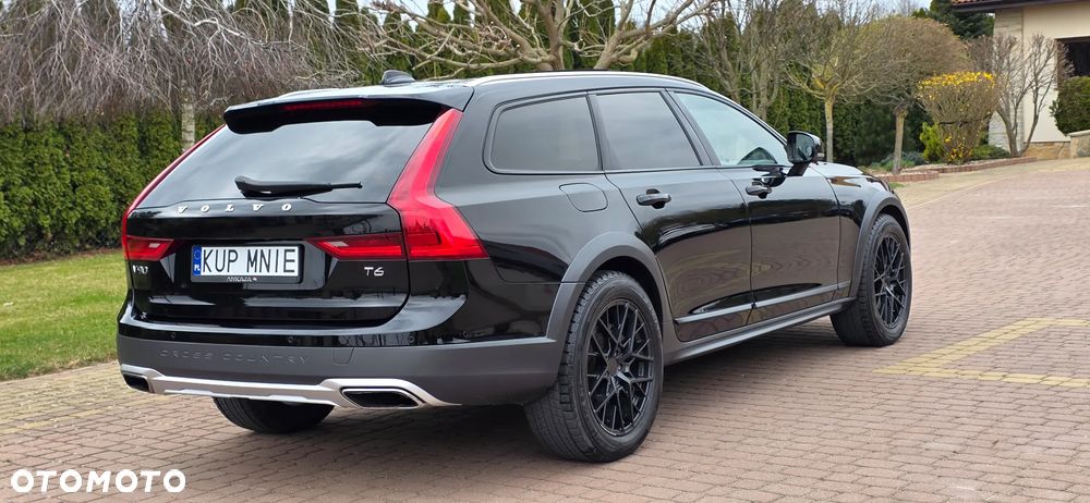 Volvo V90 Cross Country T6 AWD Pro - 39