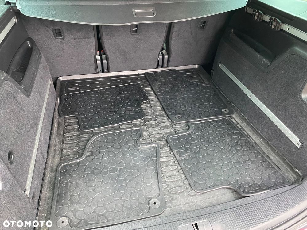 Seat Alhambra 2.0 TDI Ecomotive Xcellence - 25