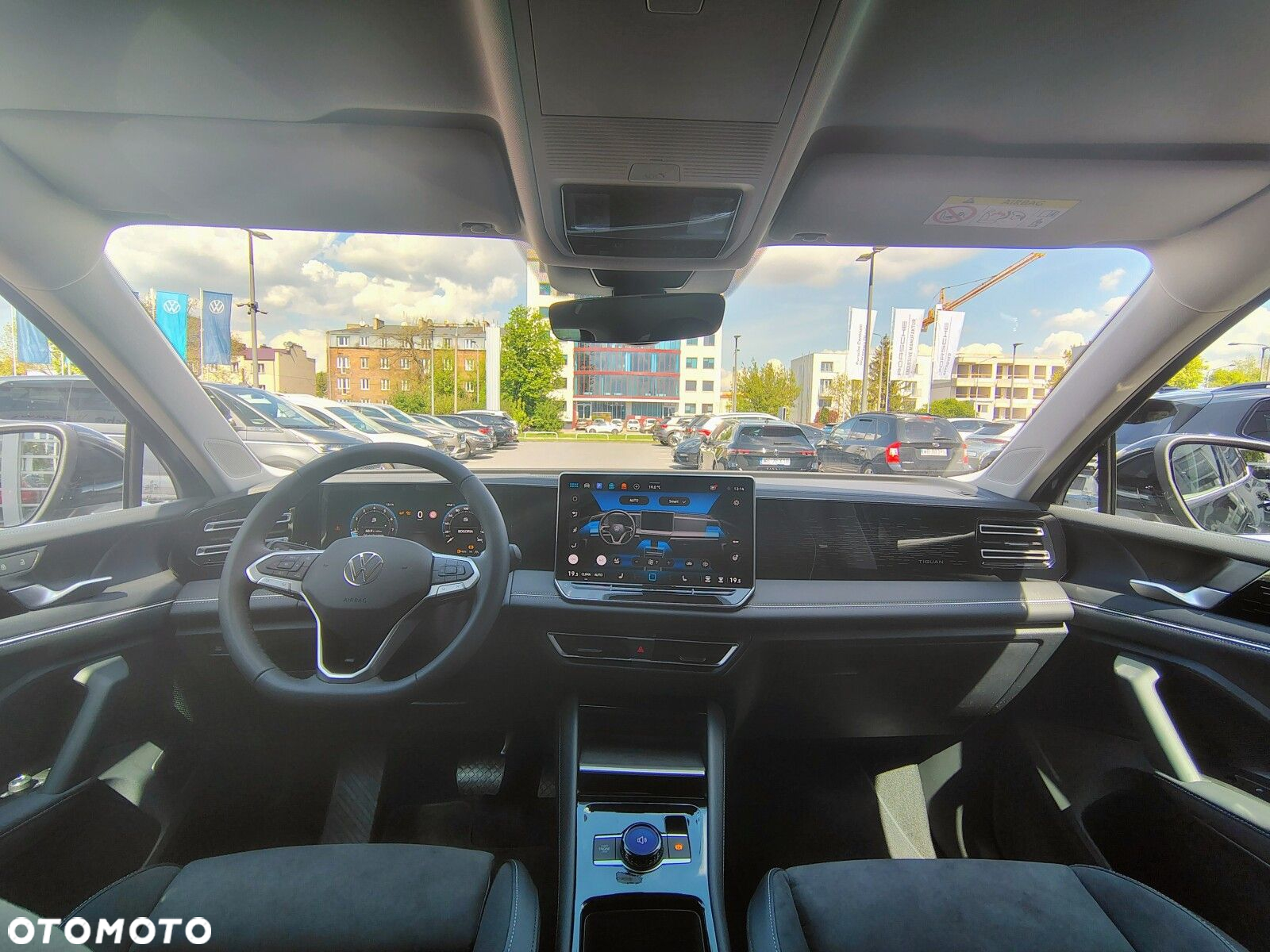 Volkswagen Tiguan - 27