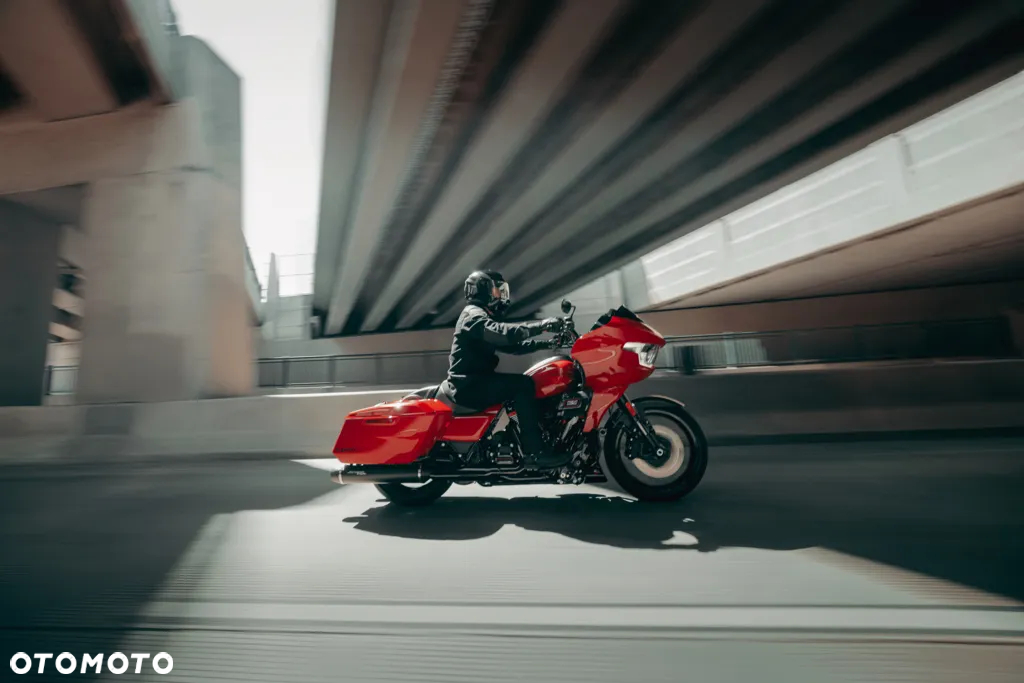 Harley-Davidson Touring Road Glide - 8