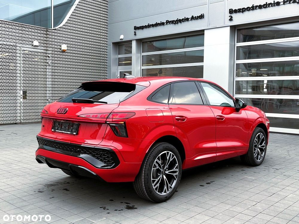Audi Q3 Sportback - 4