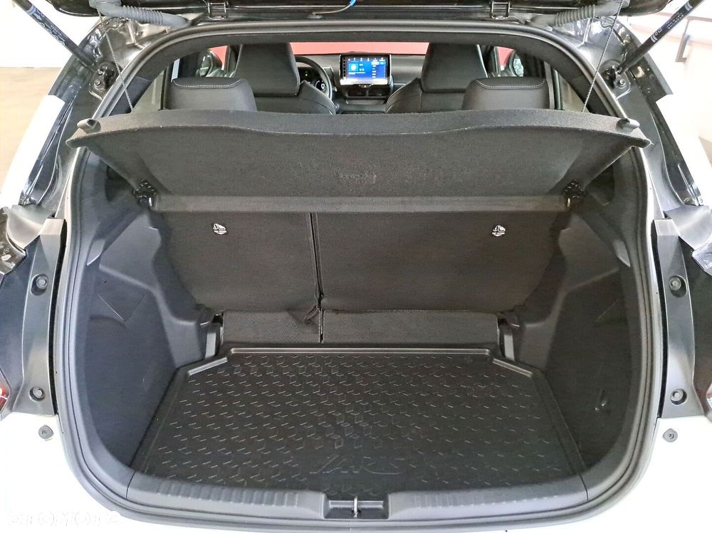 Toyota Yaris - 13