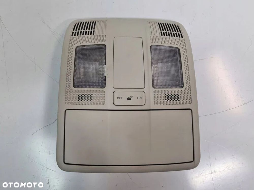 LAMPKA OŚWIETLENIE KABINY MADA 6 III GJ KOMBI - 1