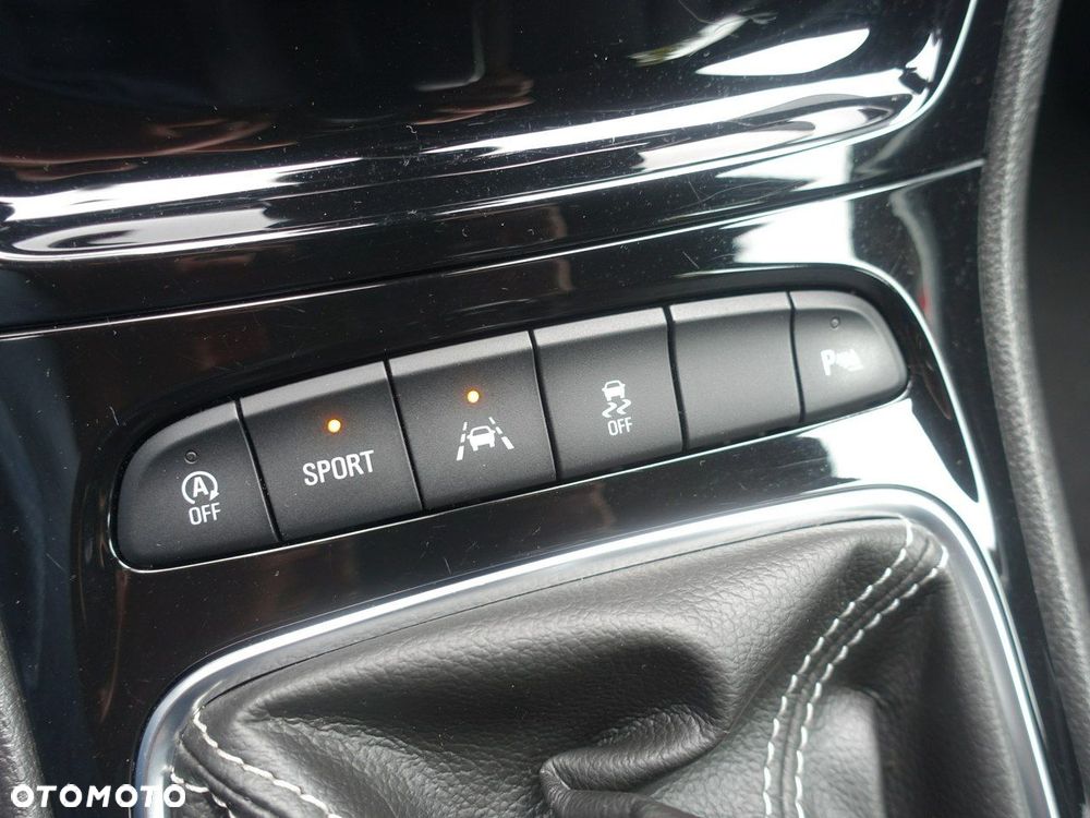 Opel Astra 1.6 BiTurbo D (CDTI) Start/Stop Innovation - 22