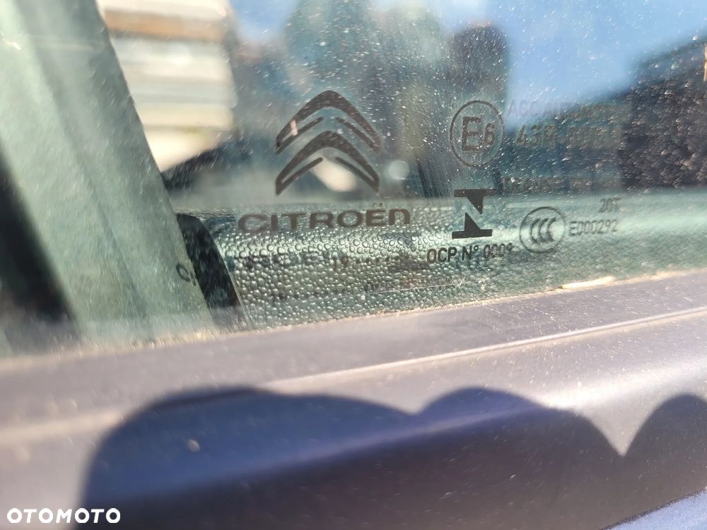 Citroën C3 1.2 PureTech Exclusive - 29