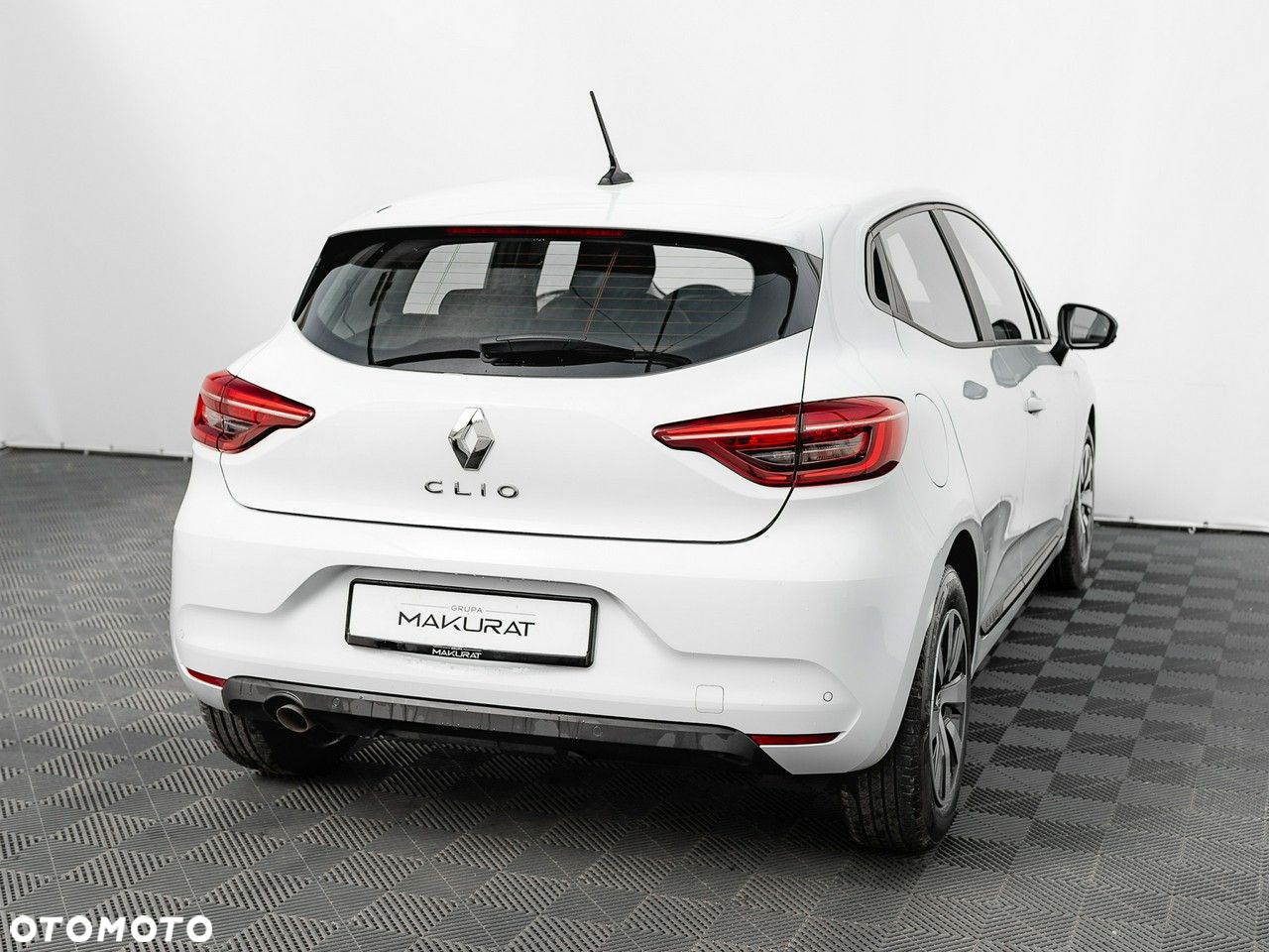 Renault Clio 1.0 TCe Equilibre - 6