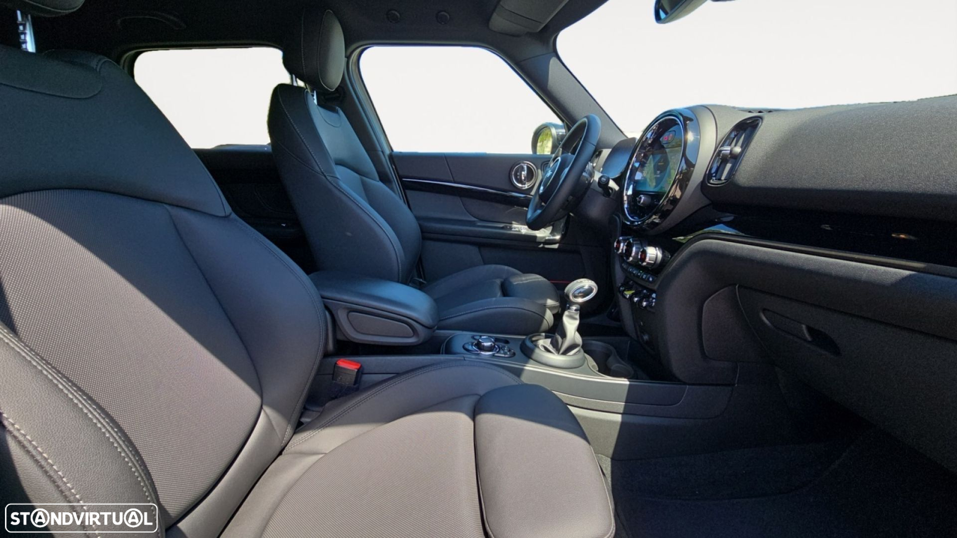 MINI Countryman Cooper SE Premium Classic Auto - 13