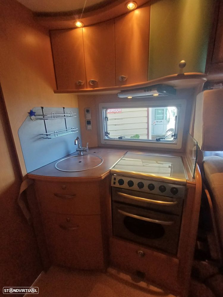 Mercedes-Benz Sprinter Pilote Explorateur 733FJ - 10