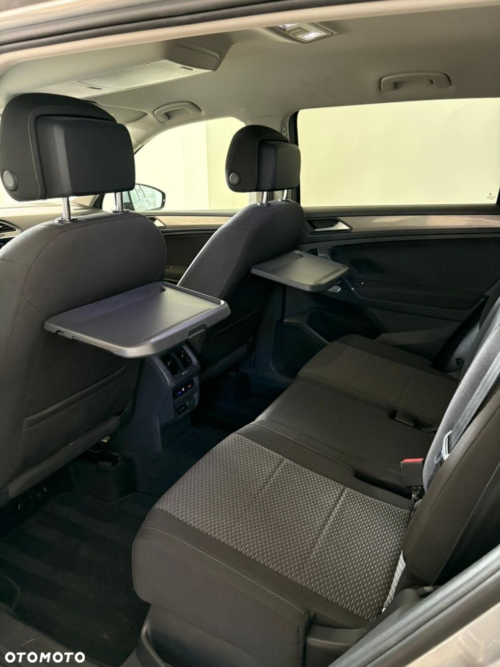 Volkswagen Tiguan Allspace 2.0 TDI SCR Comfortline DSG - 24