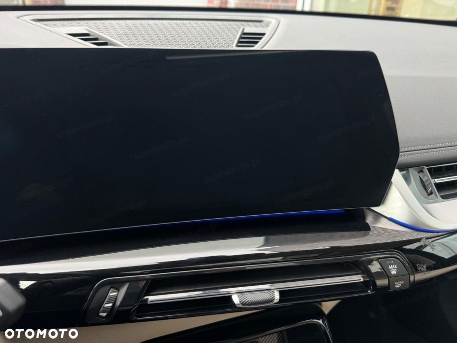 BMW X1 sDrive20i mHEV xLine - 8