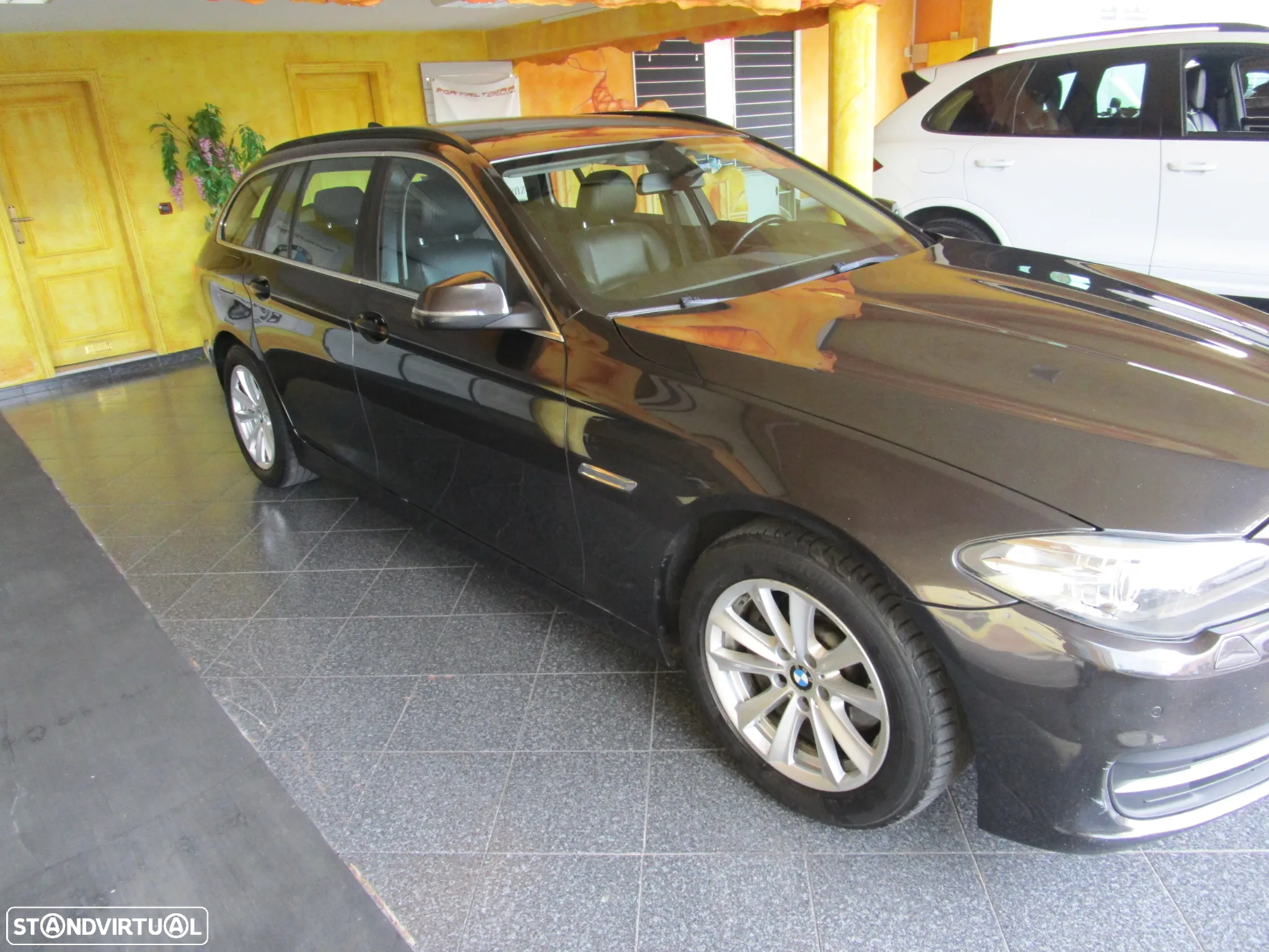 BMW 520 d Touring Aut. Luxury Line - 4