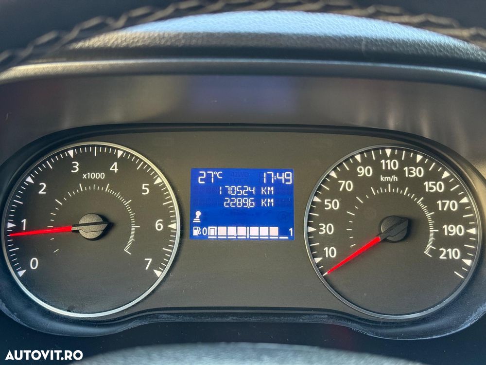 Dacia Duster 1.6 SCe 4WD Comfort - 24