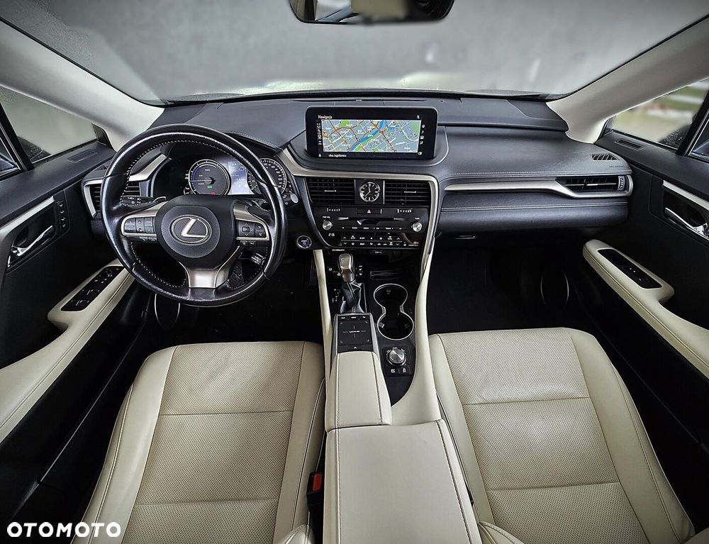 Lexus RX - 21