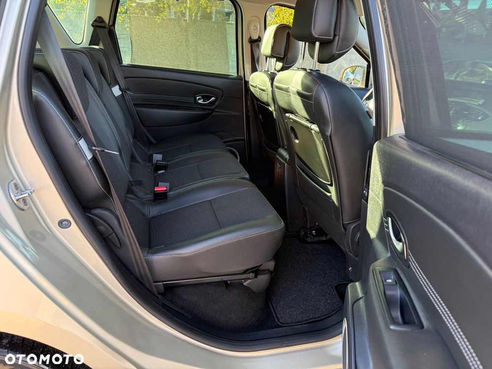 Renault Scenic TCe 130 Dynamique - 10