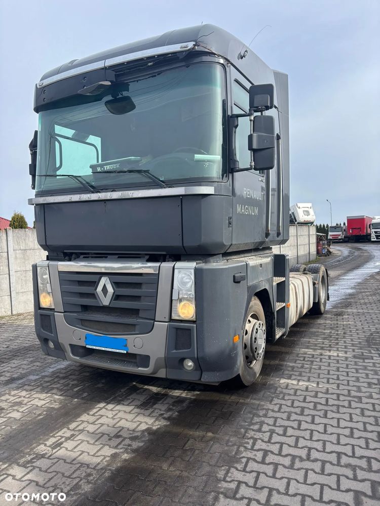 Renault MAGNUM - 3