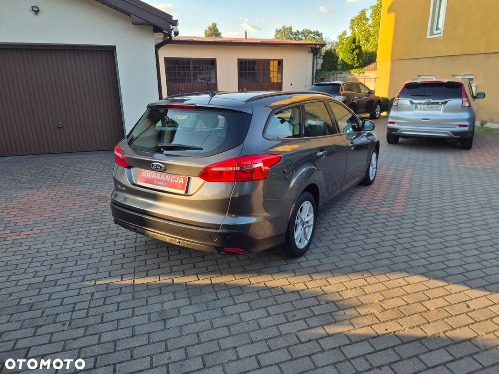 Ford Focus 1.5 TDCi SYNC Edition - 25