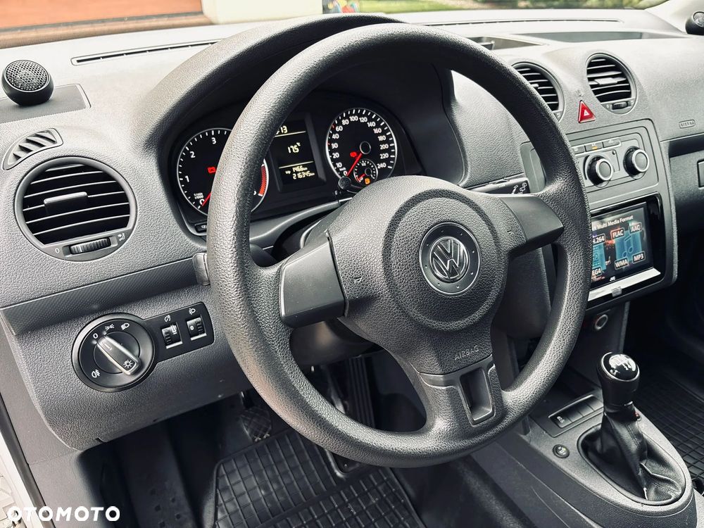 Volkswagen Caddy - 27