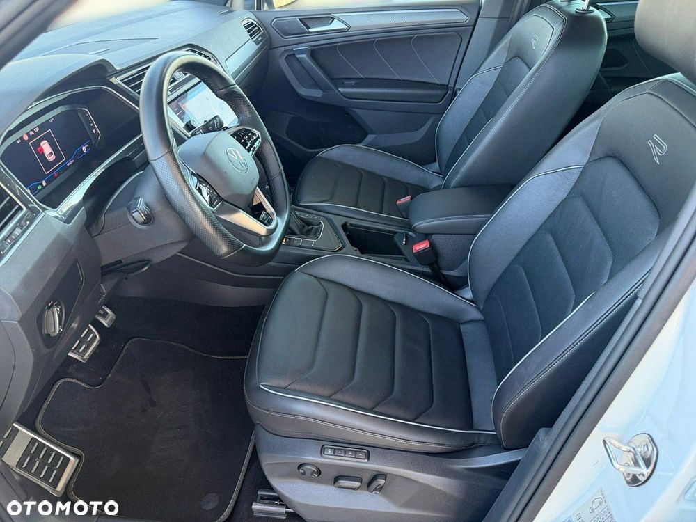 Volkswagen Tiguan - 16