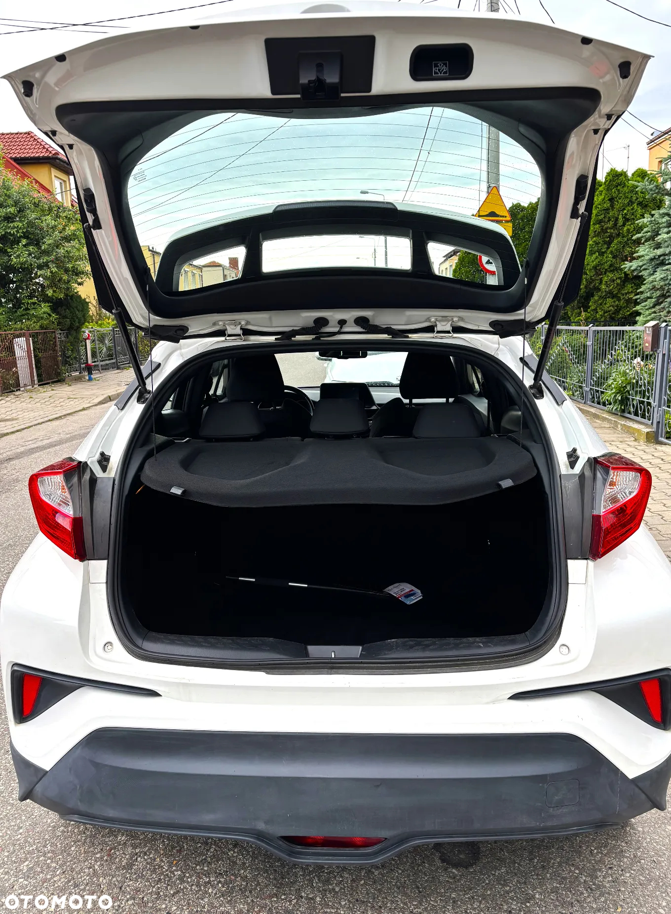 Toyota C-HR 1.8 Hybrid Comfort - 6