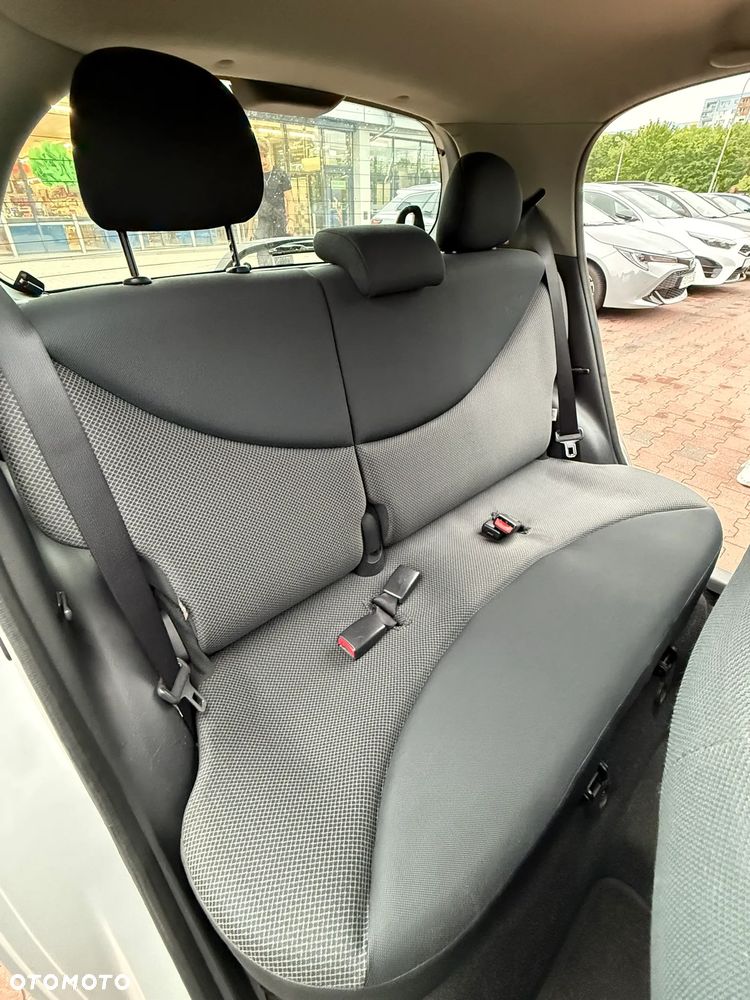Toyota Yaris 1.0 Luna - 14