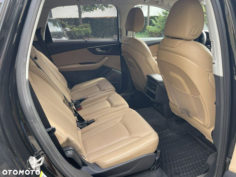 Audi Q7 - 28