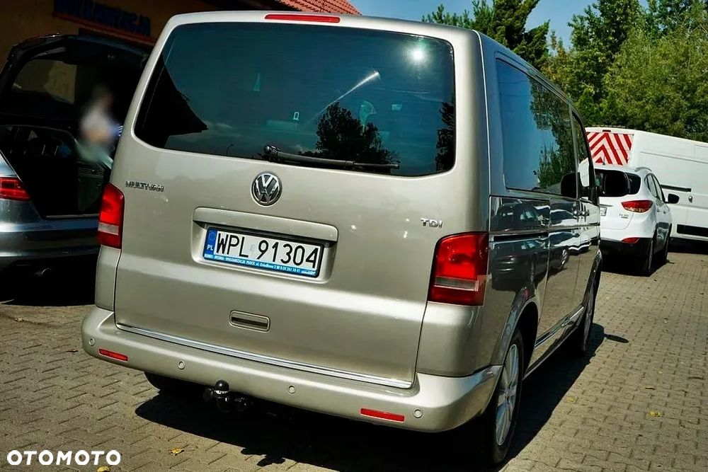 Volkswagen Multivan - 6