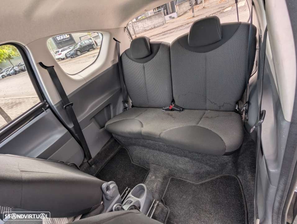 Toyota Aygo 1.0 + AC - 6