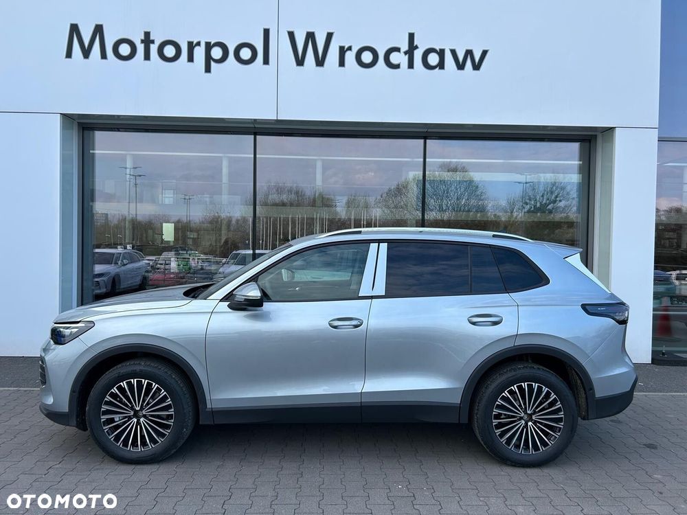 Volkswagen Tiguan - 2