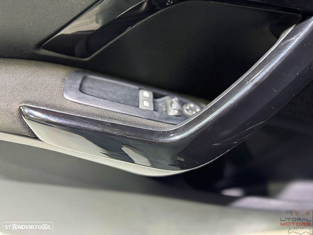 Peugeot 208 1.4 HDi SE Style - 17