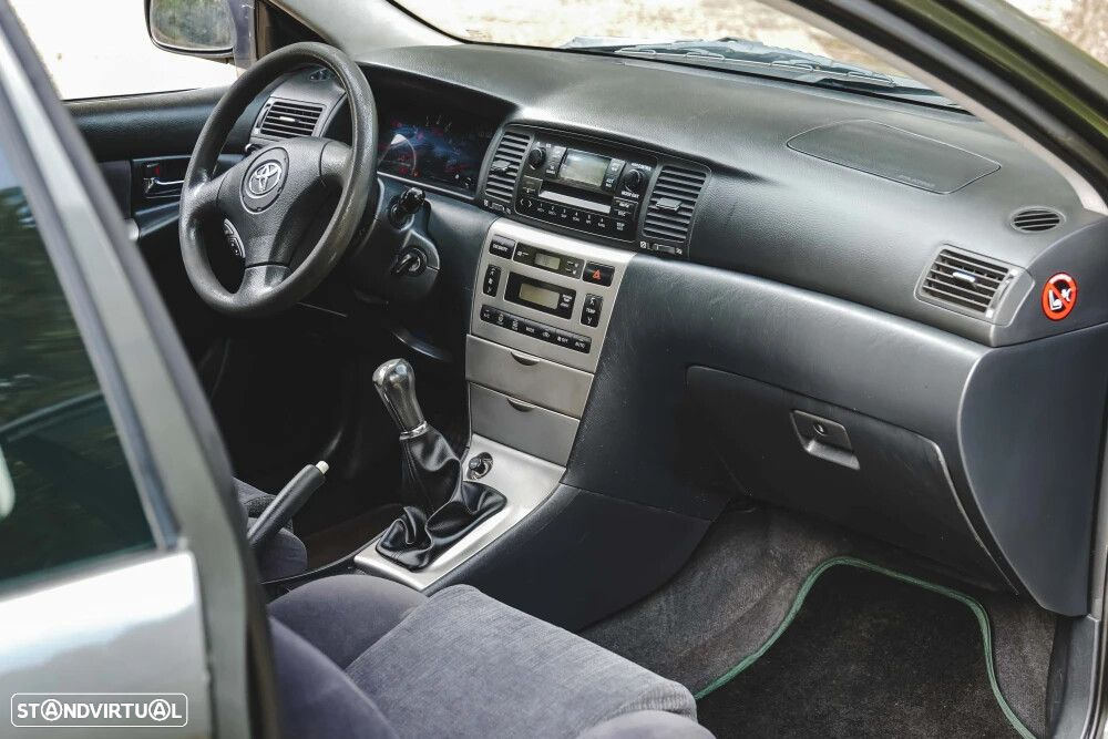Toyota Corolla - 27