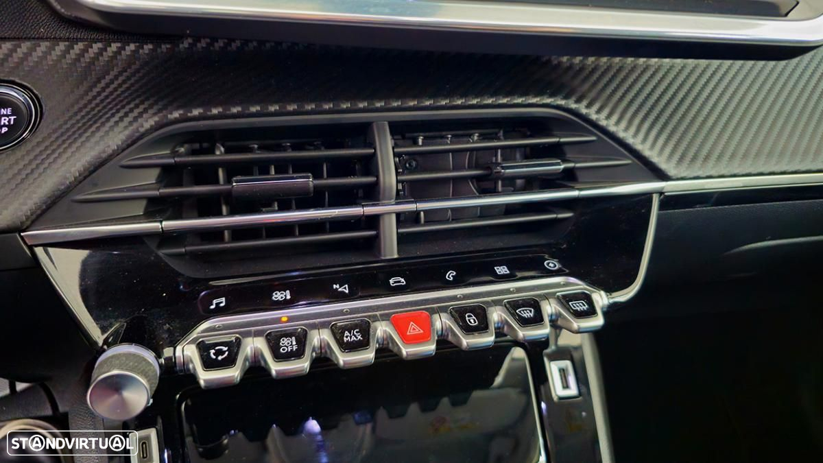 Peugeot e-2008 Allure - 15