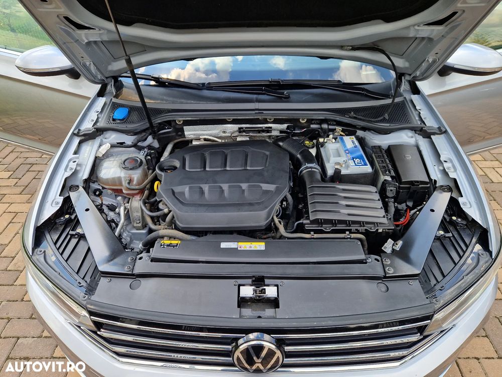 Volkswagen Passat - 31