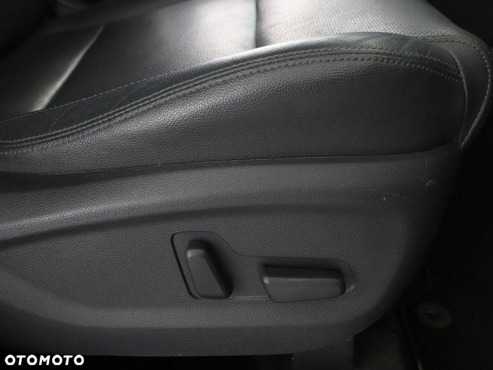 Hyundai Tucson 2.0 CRDI 2WD Style - 38