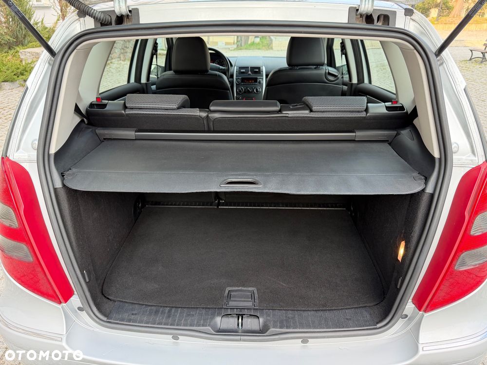 Mercedes-Benz Klasa A 150 Avantgarde Edition 10 - 25