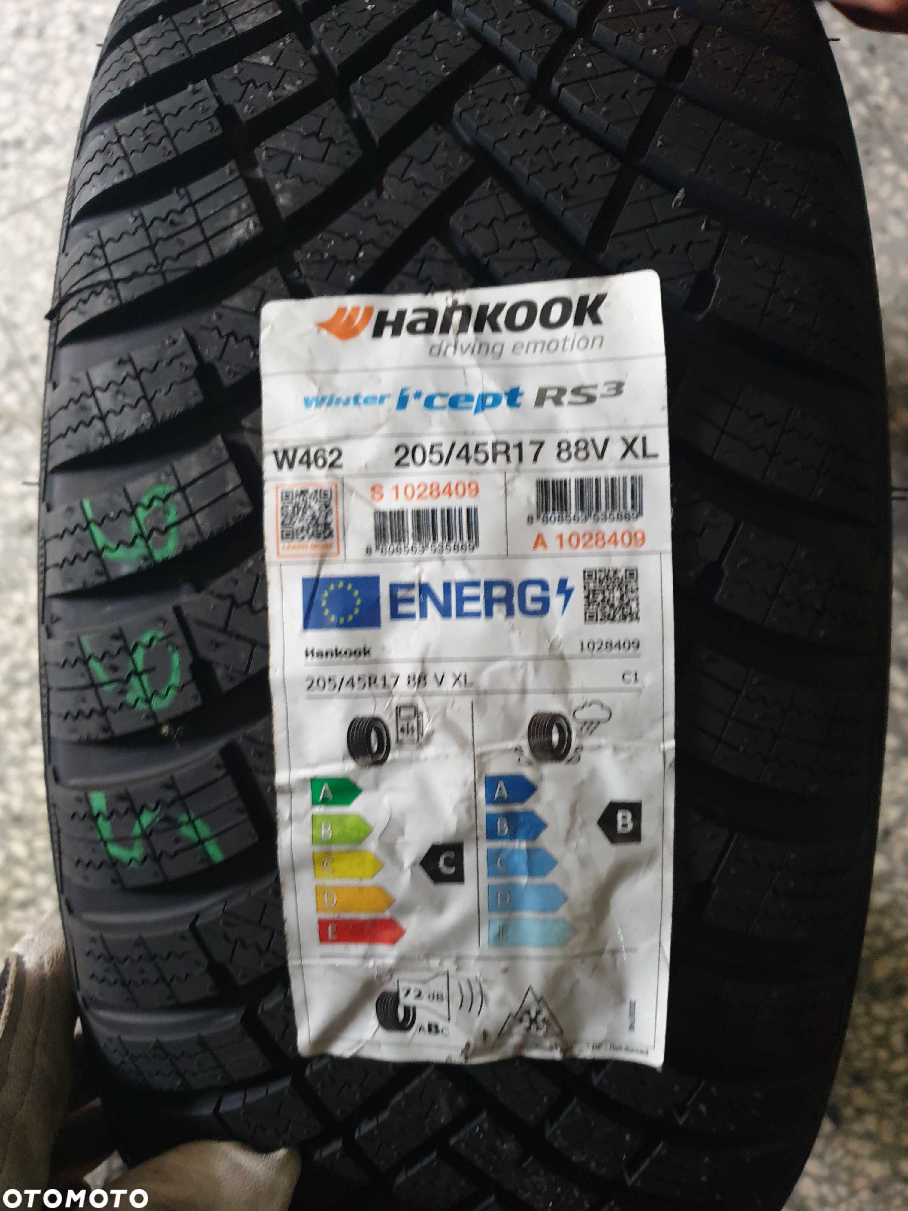 Hankook winter i*cept RS3 205/45 R17 88V XL dot22 - 1