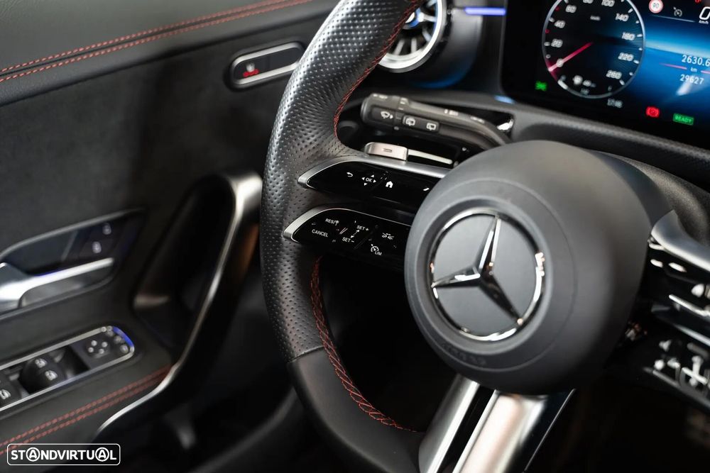 Mercedes-Benz CLA 250 e Shooting Brake AMG Line - 21