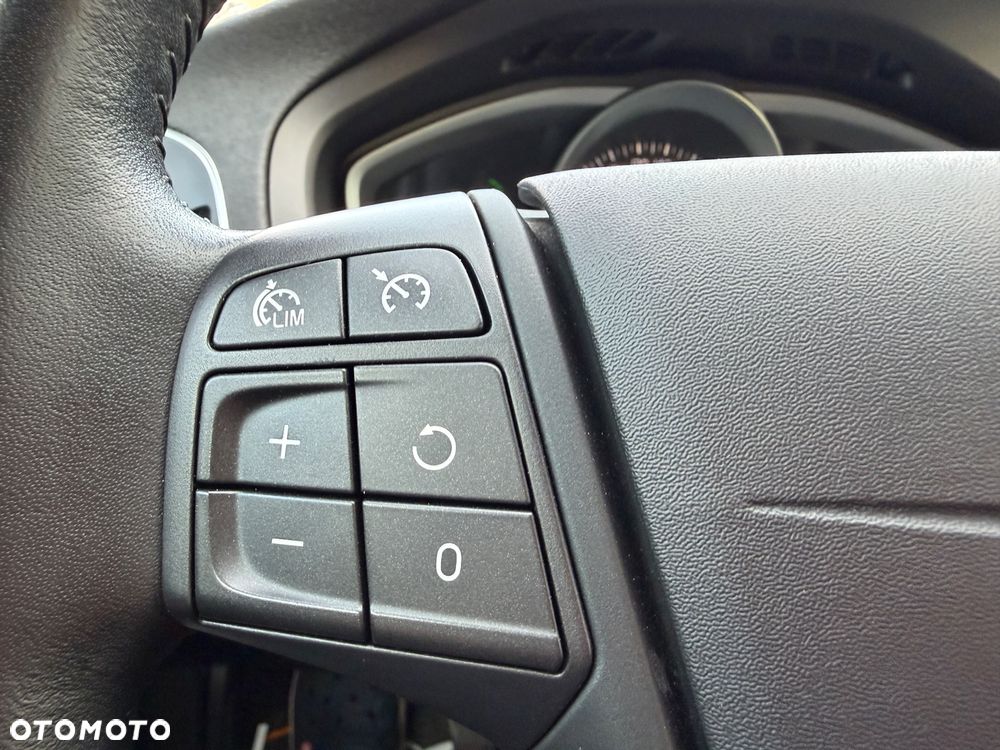 Volvo V40 D2 Drive-E Kinetic - 33