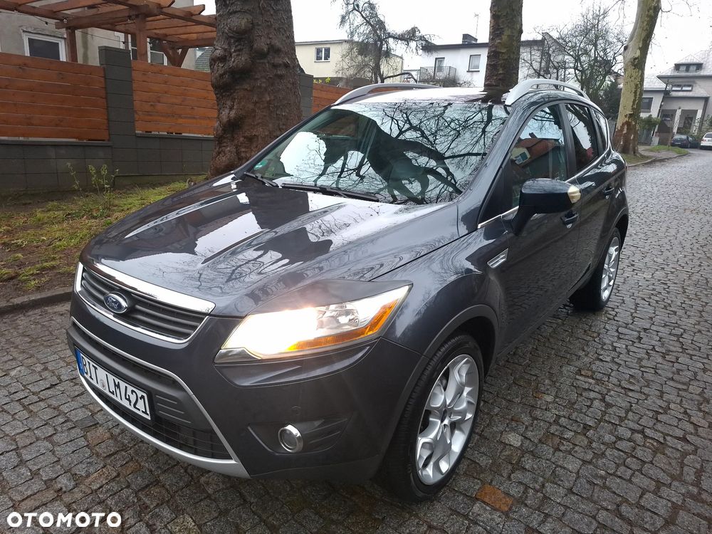 Ford Kuga 2.5 4x4 Titanium - 4