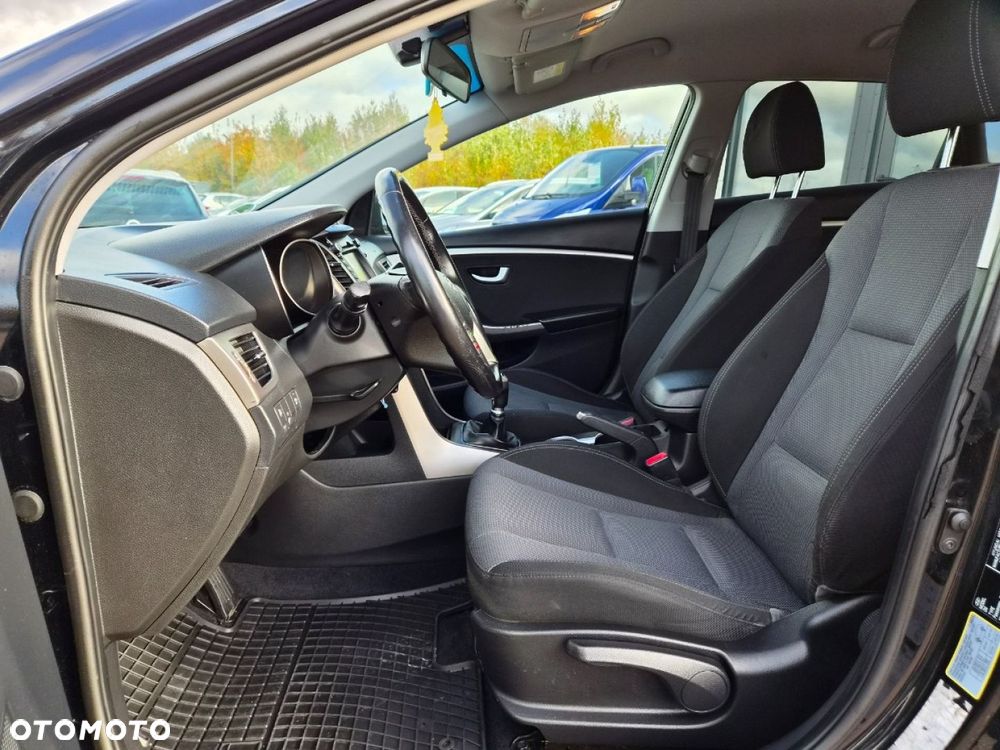 Hyundai i30 1.6 CRDi Premium - 5