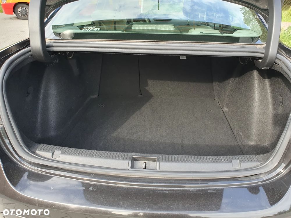 Renault Fluence 1.6 16V Privilege Euro5 - 13